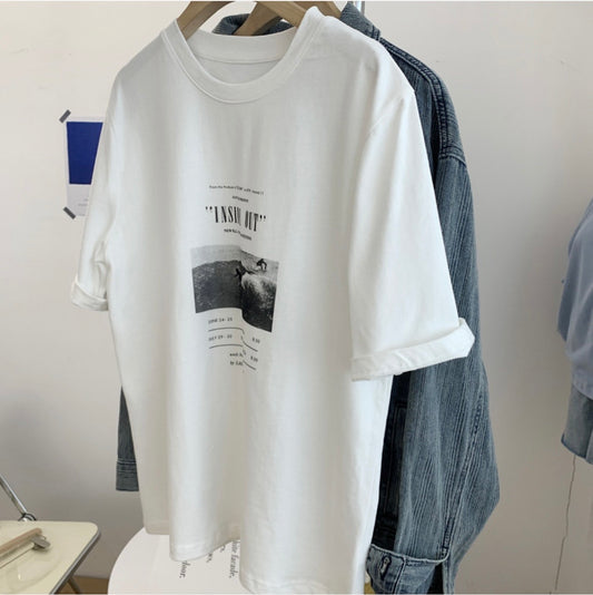 Tシャツ　トップス